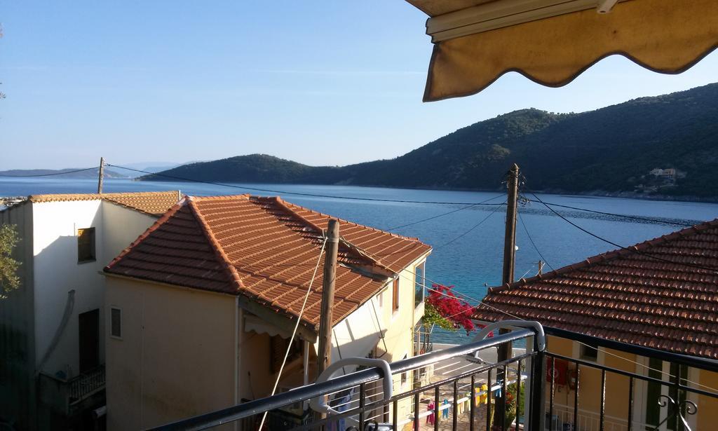 Porto Poros Apartment Mikros Gialos Exterior photo