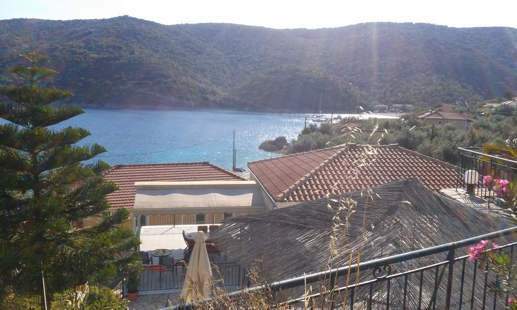 Porto Poros Apartment Mikros Gialos Exterior photo
