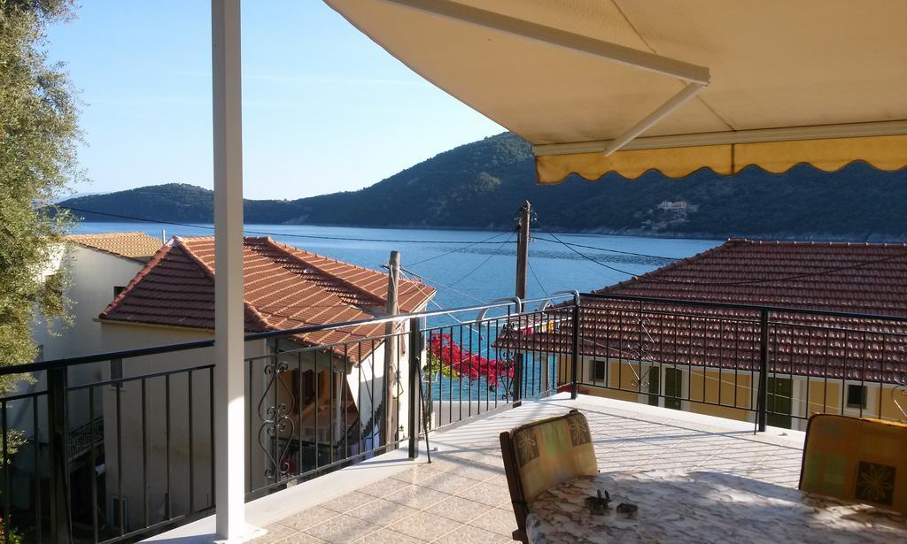 Porto Poros Apartment Mikros Gialos Exterior photo