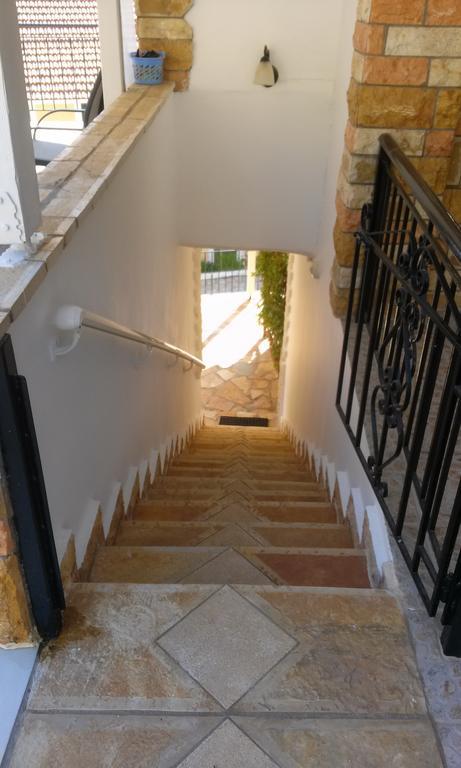 Porto Poros Apartment Mikros Gialos Exterior photo